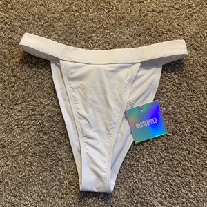 MISSGUIDED | high leg bikini bottoms